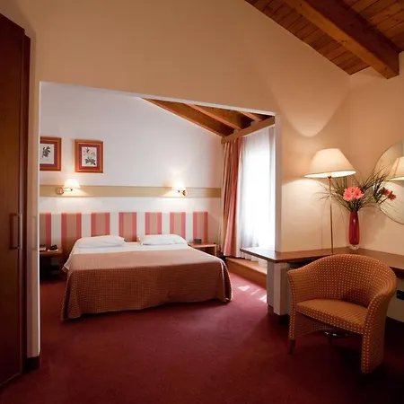 Eurohotel Palace 4*