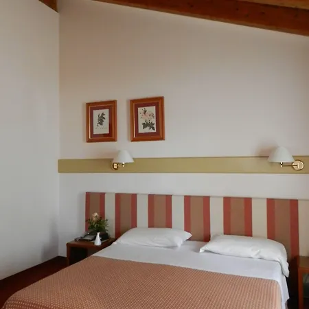 Hotel Eurohotel Palace 4*