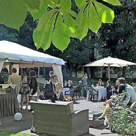 曼尼亚戈欧洲皇宫酒店 酒店 4*