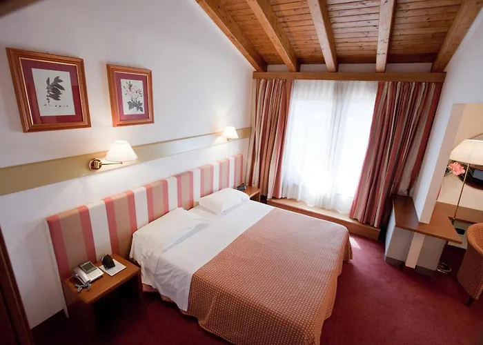 Eurohotel Palace Szálloda 4*