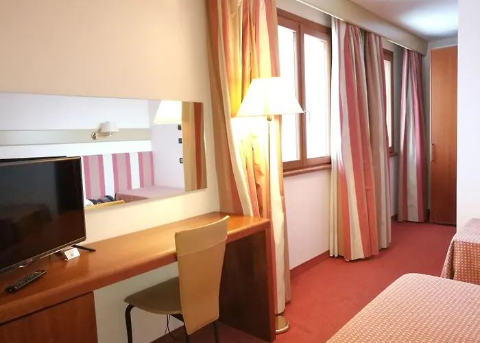 Eurohotel Palace Szálloda Maniago