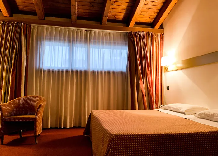 Eurohotel Palace Szálloda 4*